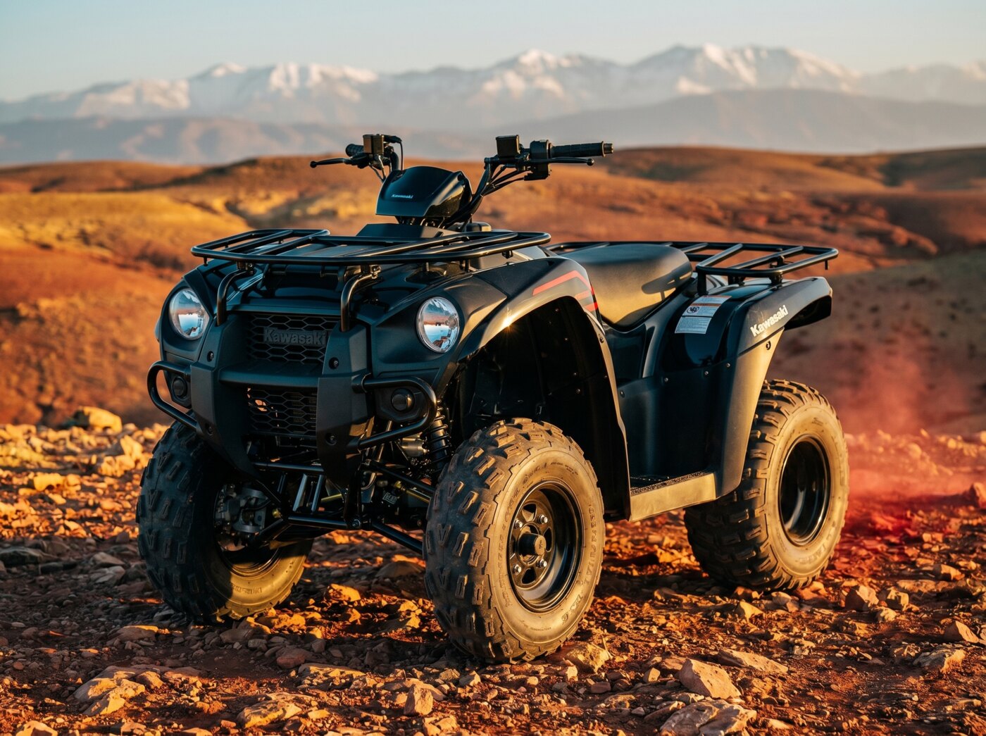 Quad Kawasaki Brute Force 300 en el desierto Agafay cerca de Marrakech